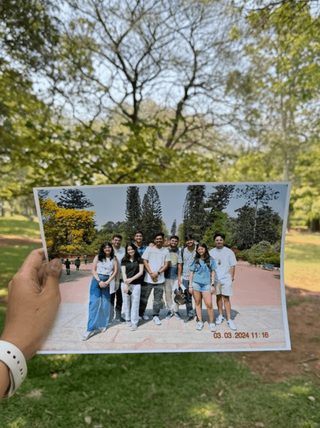 Group photo held in a park